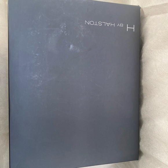 H by Halston “two-toned” Platform Heels - Picture 12 of 12